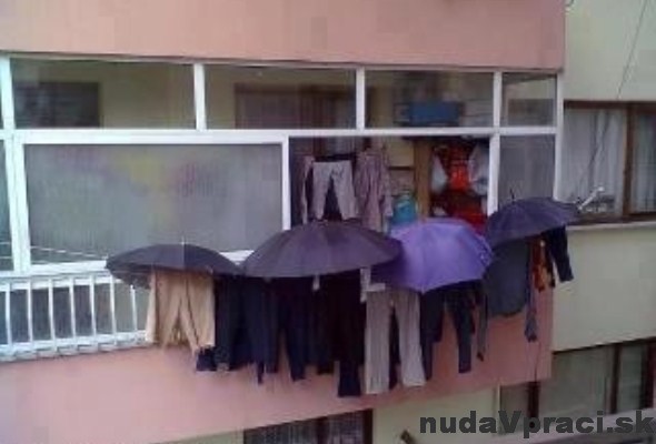 Sušenie prádla počas dažďa