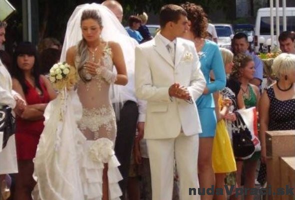 Svadobné šaty: level Rusko