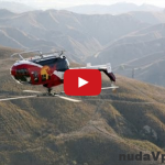 Akrobatické triky s vrtuľníkom (Red Bull video)