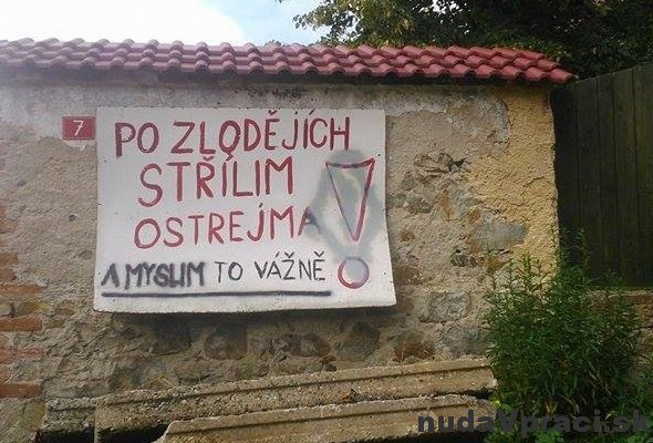 Tabuľa s varovaním