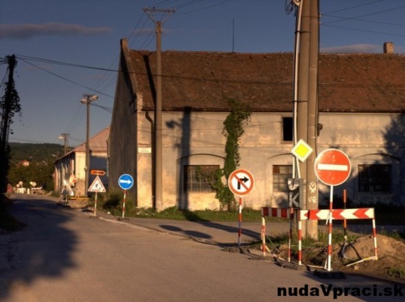 Keď sa cestár nudil v práci...