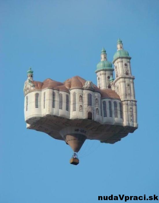 Lietajúci hrad