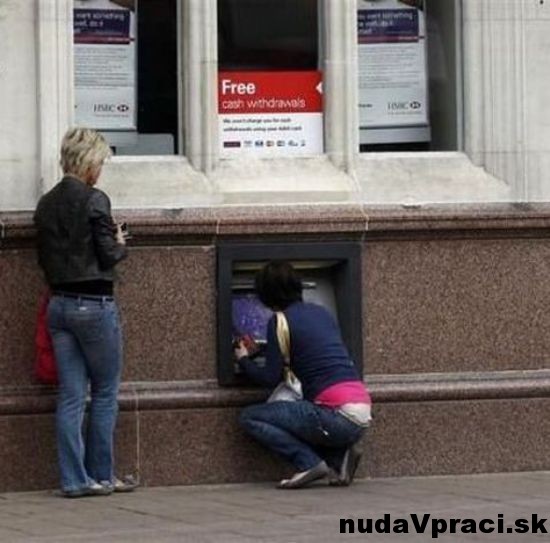Zrejme najnižšie umiestnený bankomat