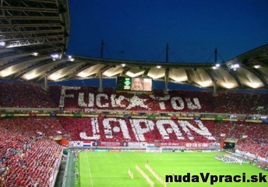 Nezdvorilý fanušíci