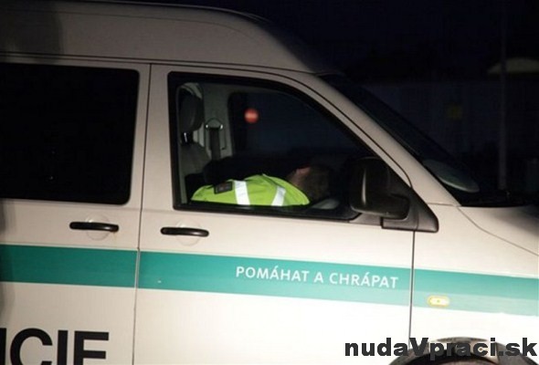 Pomáhať a chrápať