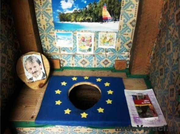 Eurolatrína