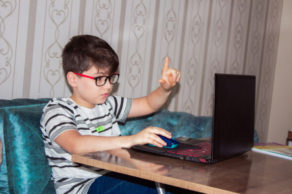 Viete, ktoré bizarnosti ľudia najviac vyhľadávajú na internete?